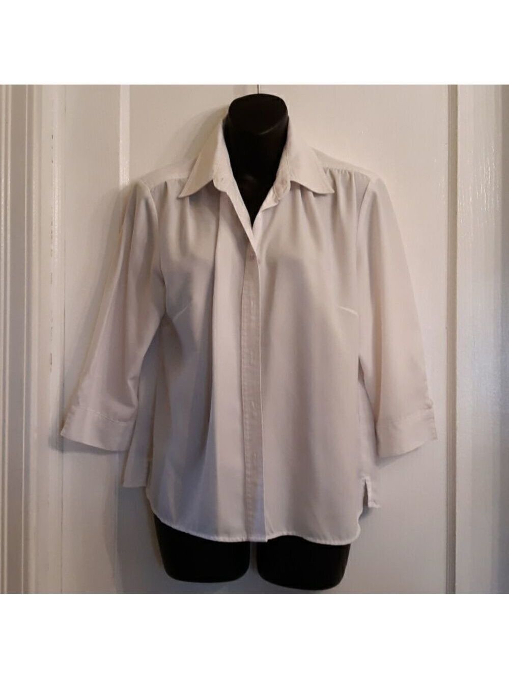 Joanna white blouse SizePM